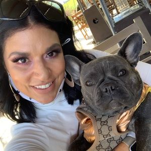 Meet your Posher, Veronica